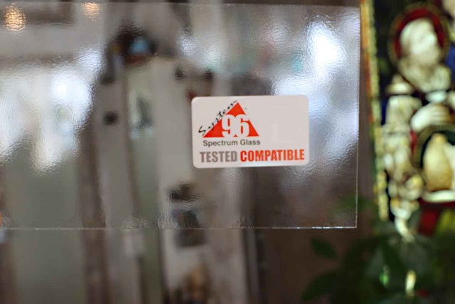 ステンドグラスガラス | ステンドグラス材料ルヴェール｜ランバーツ