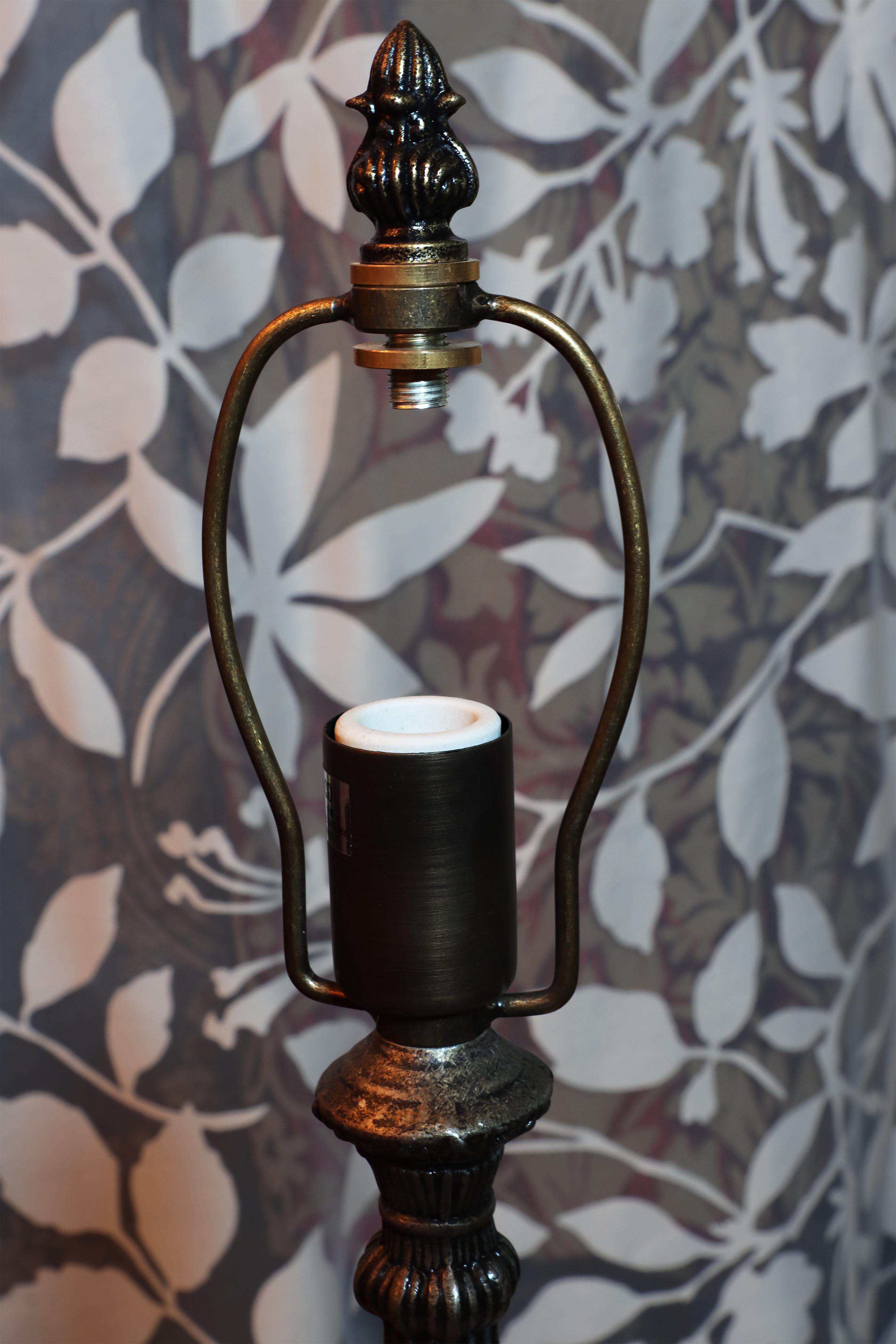 「売約済」専用ヌーボーランプベース ランプベース ブロンズ調 アールヌーボーデザイン｜ステンドグラス