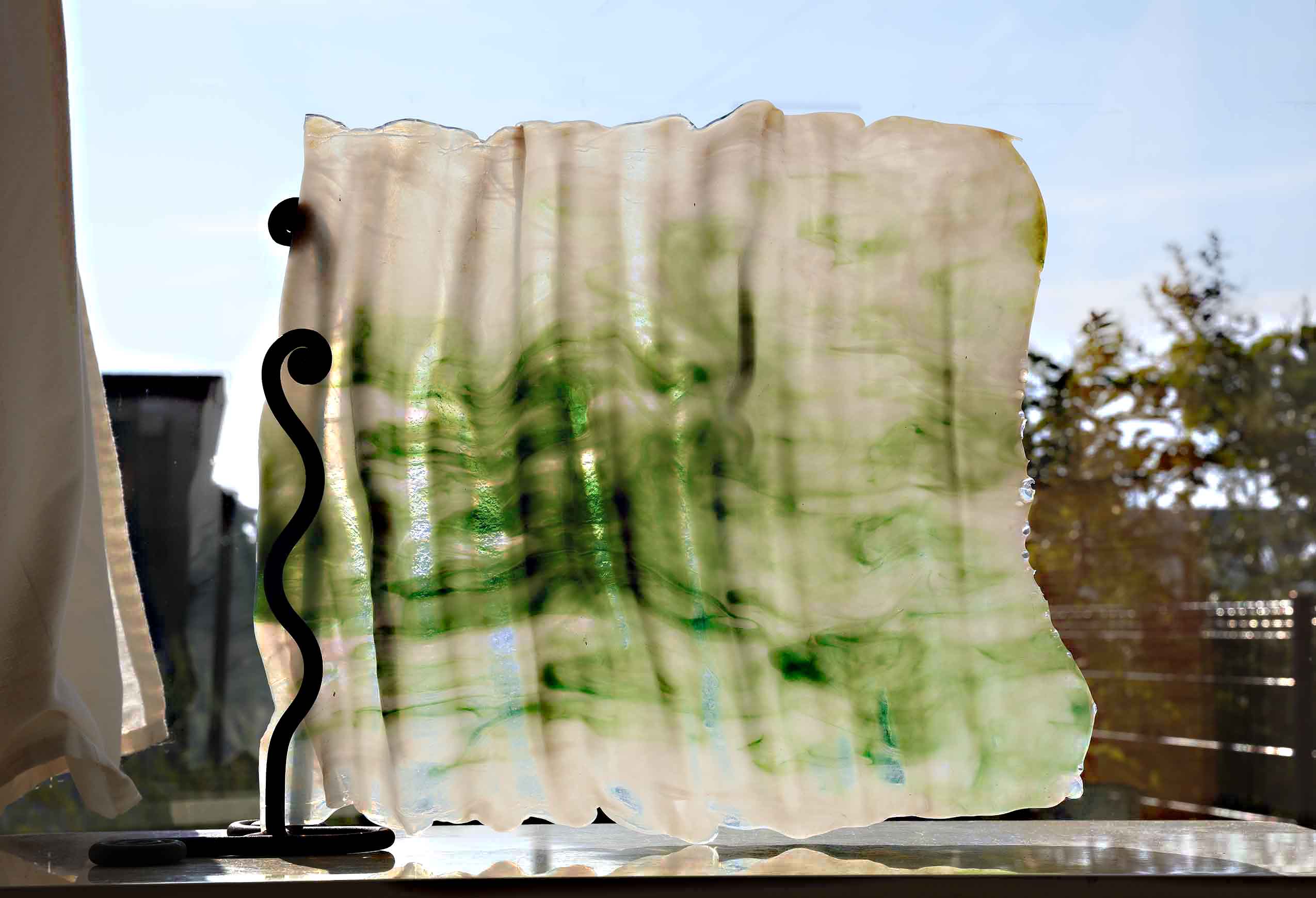 ステンドグラス ウロボロスOLD ドレパリーガラス H40×W43cm