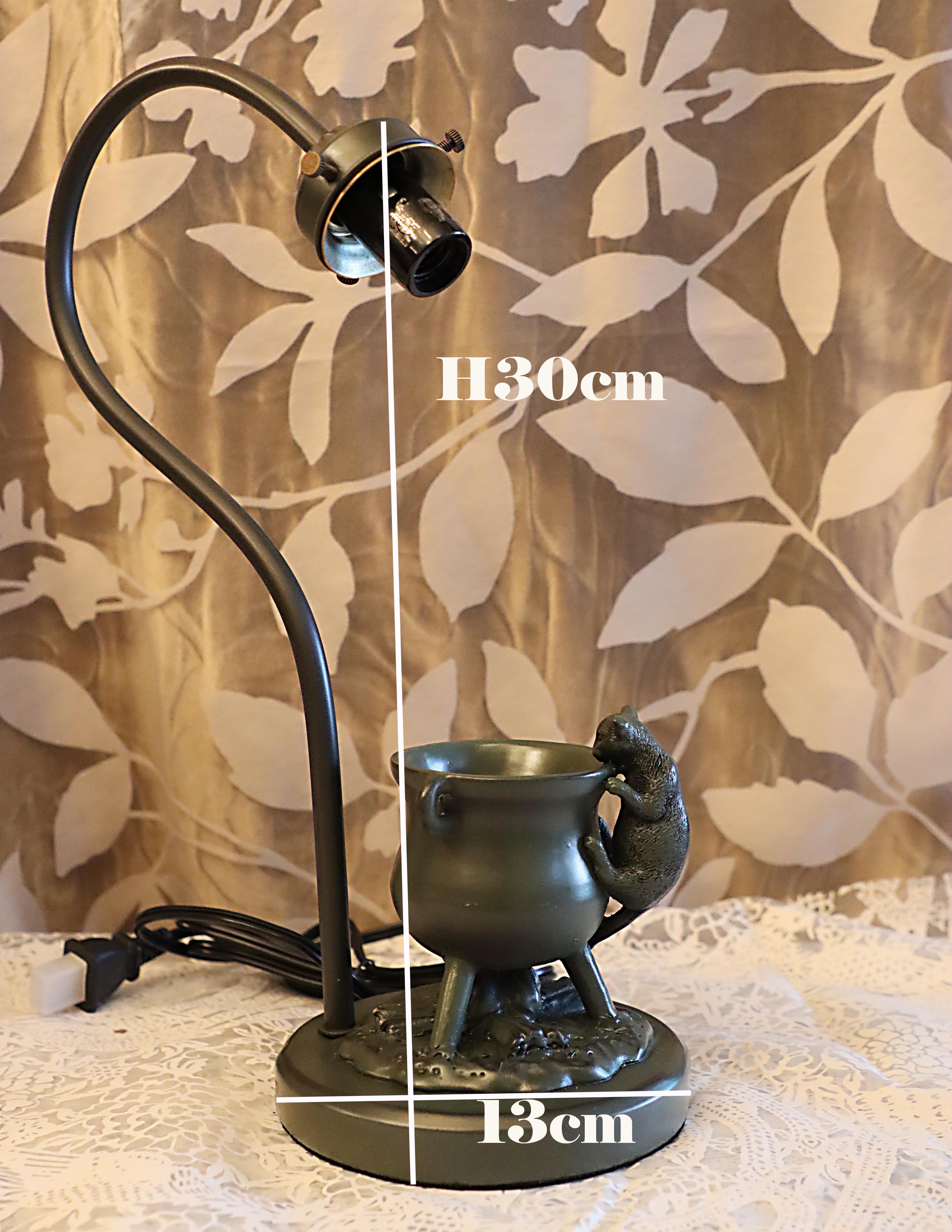 ランプベース｜猫モチーフ付きグースネック・高完成度の希少モデル